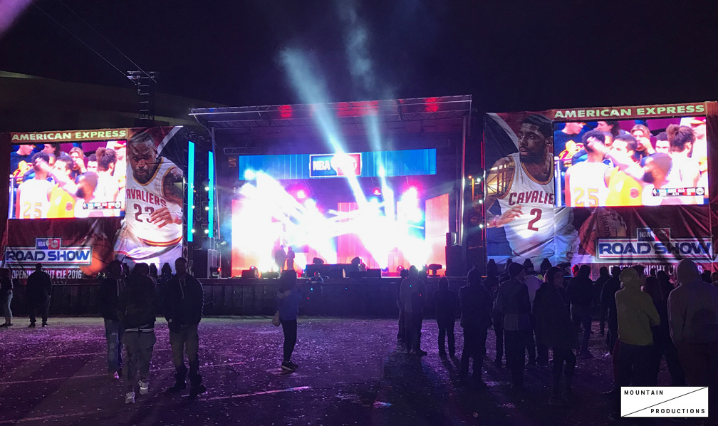 SL-320 Mobile Stage for NBA Opening Night